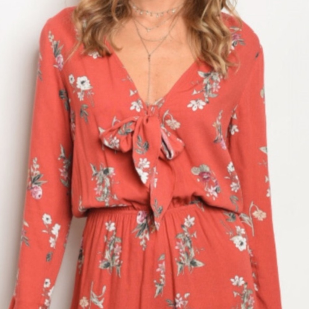 Romper in Floral Print - Picture 3 of 7